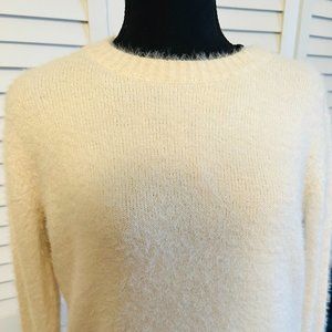 Bershka Women's White/Creme Soft Warm Fluffy Comfortable Sweater Size Small.